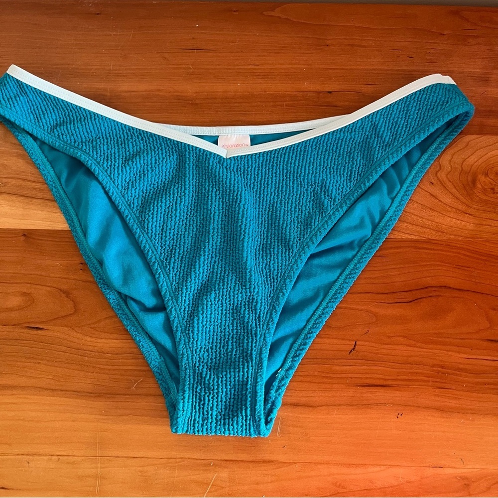 NWT Women’s Xhilaration Textured High Leg Scoop Waist Bikini Bottoms‎ Size XL